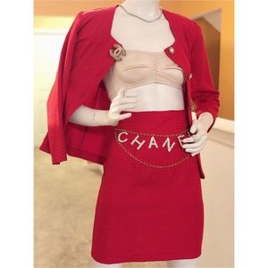 Red two piece quilted skirt set